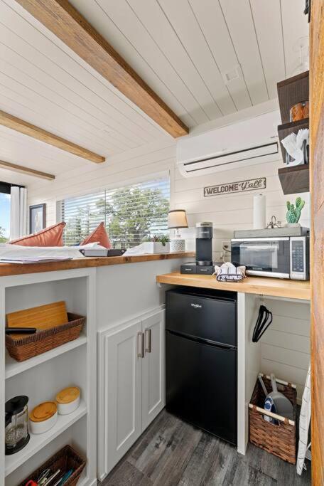 New The Perry Cozy Container Home Fredericksburg Exteriér fotografie